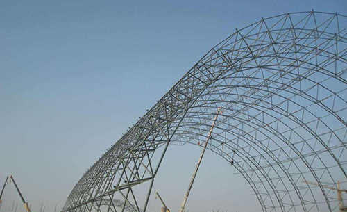 如何避免日照钢结构网架结构的钢质不合格